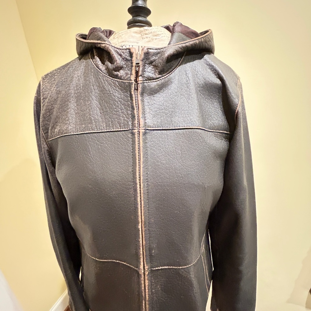 Territory Ahead Women's Small leather jacket.